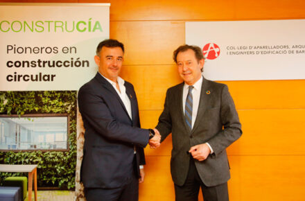 Acuerdo CAATEEB y Grupo Construcía