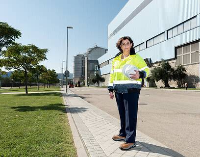 Annie Marechal, International Paper