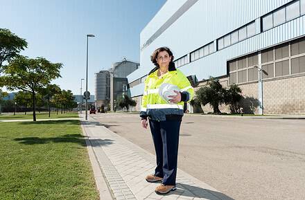 Annie Marechal, International Paper