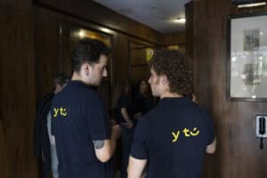 y tú